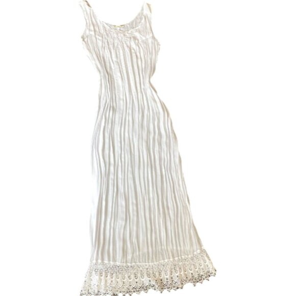 VTG Classique by Shawn Ivory Sheer Crinkle Pleated Crochet Hem Maxi Dress 276L - Picture 1 of 8